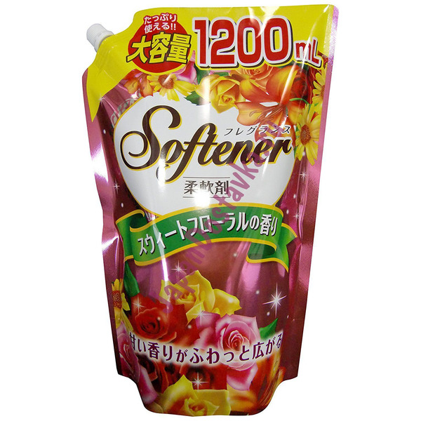 NIHON Антибактериальный кондиционер Softener Fragrance Floral с нежным цветочным ароматом в мягкой упаковке, 1200 мл