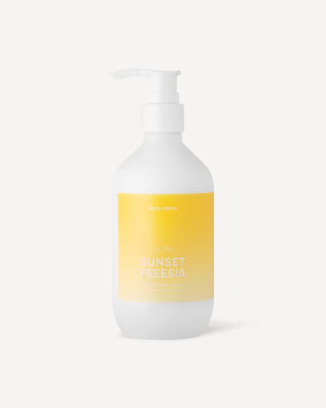 JUL7ME Perfume Body Lotion Sunset Freesia Парфюмированный лосьон с ароматом, 300мл.